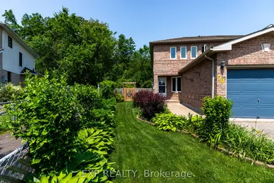 Semi-Detached in Welland