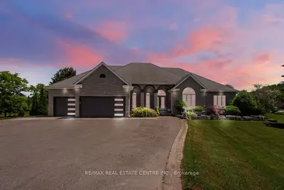 Detached in North Dumfries