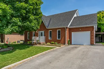 Detached in Kingston