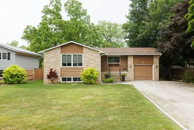 Detached in Bluewater