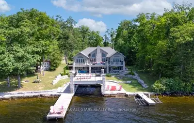 Detached in Trent Lakes