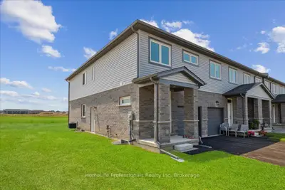 Att/Row/Townhouse in Thorold