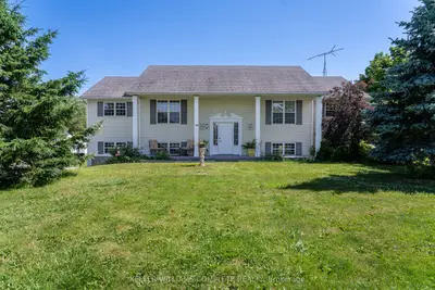 Detached in Fort Erie