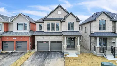 Detached in Erin
