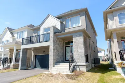 Detached in Centre Wellington