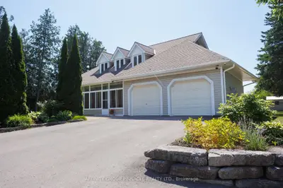 Detached in Kawartha Lakes
