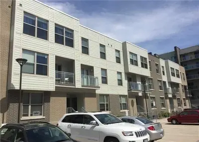 Condo Townhouse in Waterloo