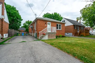Detached in Hamilton