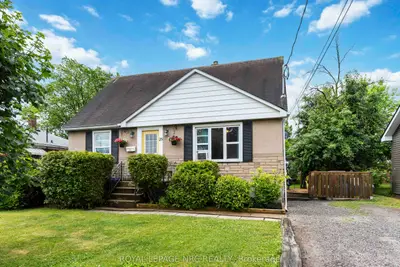 Triplex in St. Catharines