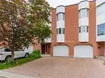 Condo Townhouse in London North