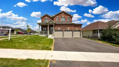 Detached in Kawartha Lakes