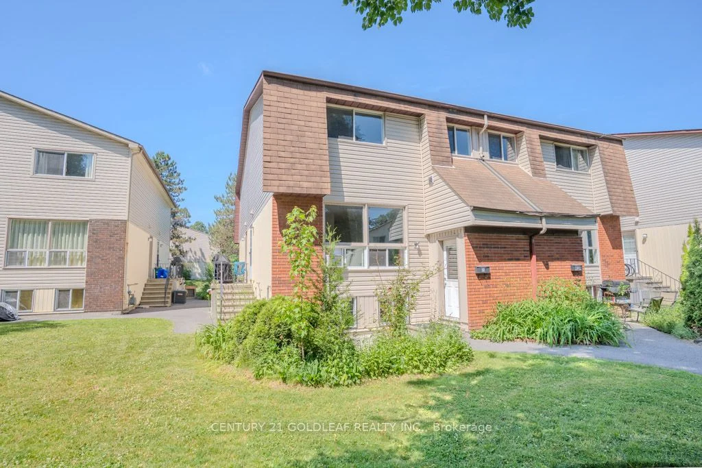 5 Sonnet Crescent 5B, Bells Corners and South to Fallowfield, ON K2H 8W8