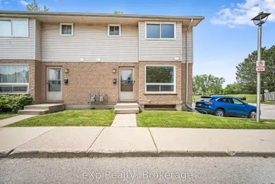 Condo Townhouse in London East