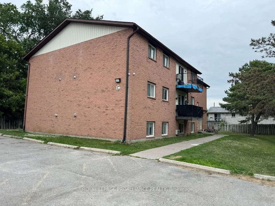 35C Union Street 301, Belleville, ON K8P 2B5
