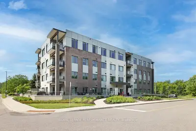 Condo Apartment in Kanata