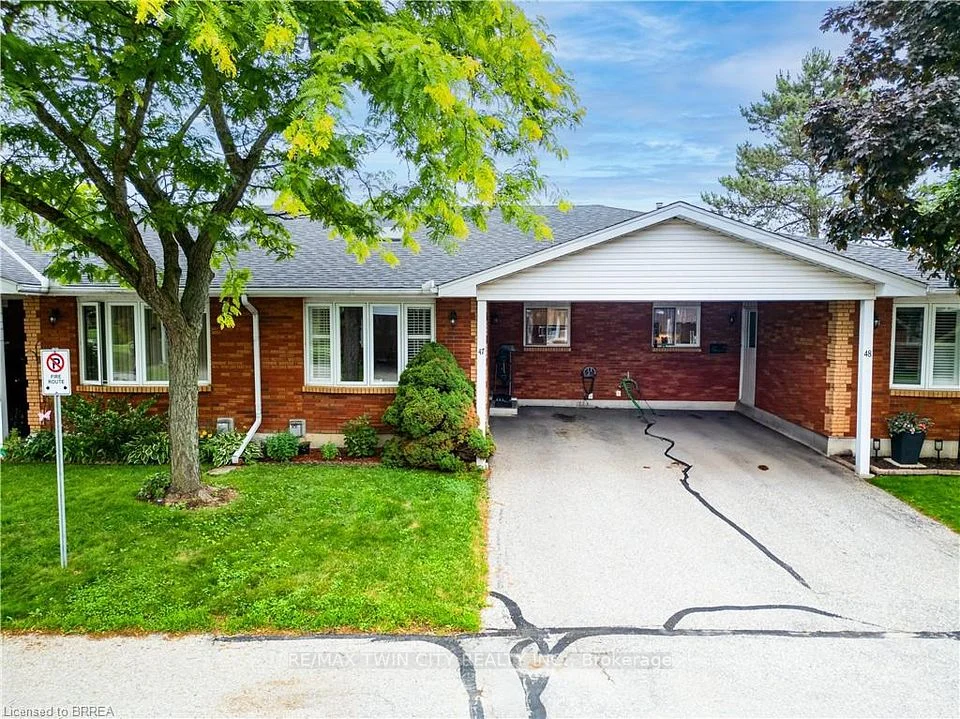 1030 Colborne Street 47, Brantford, ON N3S 3T6