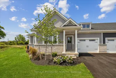 Att/Row/Townhouse in Welland