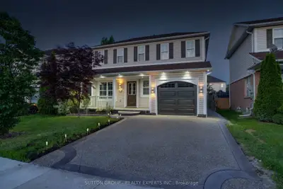 Detached in Brantford
