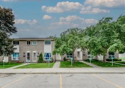 Condo Townhouse in Kitchener