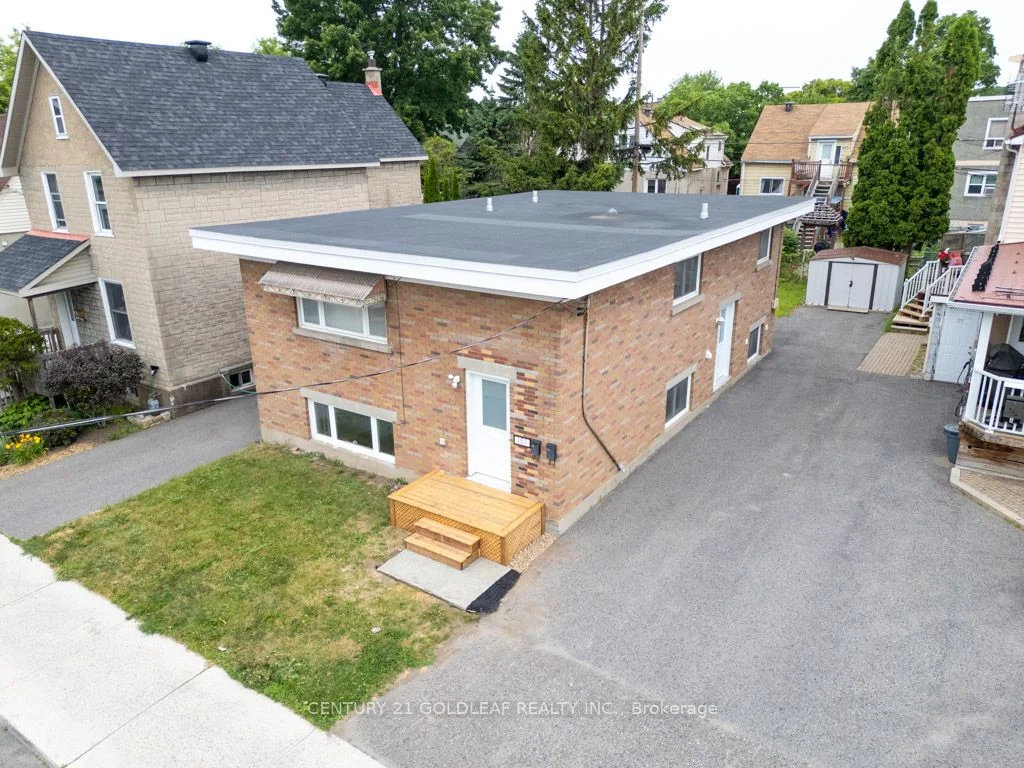 151 Montfort Street, Vanier And Kingsview Park, On K1l 5p5