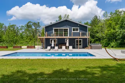 Detached in Grey Highlands