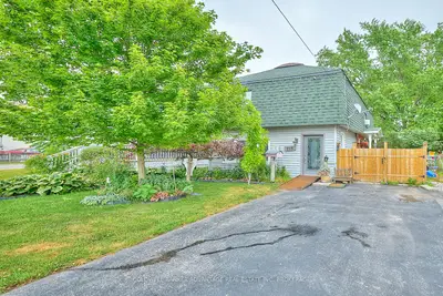 Detached in Haldimand