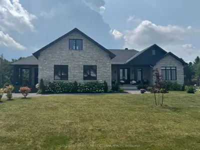 Detached in North Dundas