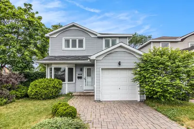 Detached Condo in Blossom Park - Airport and Area