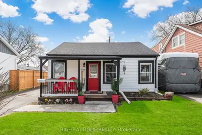 Detached in Welland