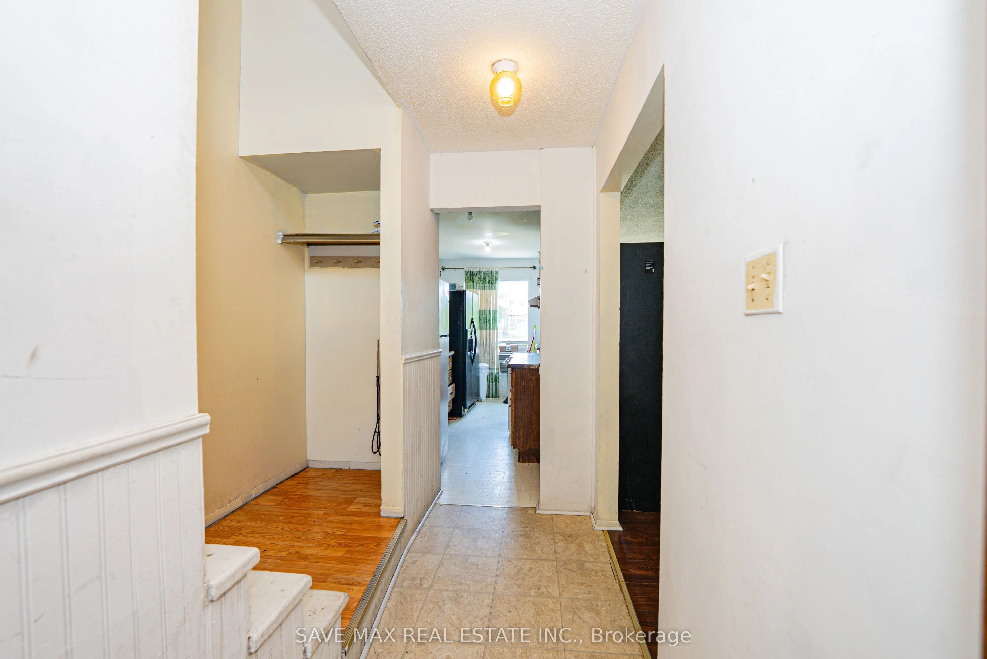 Att/Row/Townhouse in Kawartha Lakes