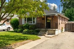 222 STERLING Street, London East, ON N5Y 1Z4