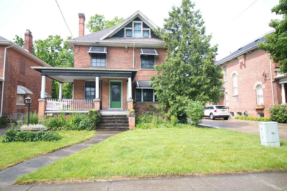 16 West Street, Chatham-Kent, ON N7M 2R2