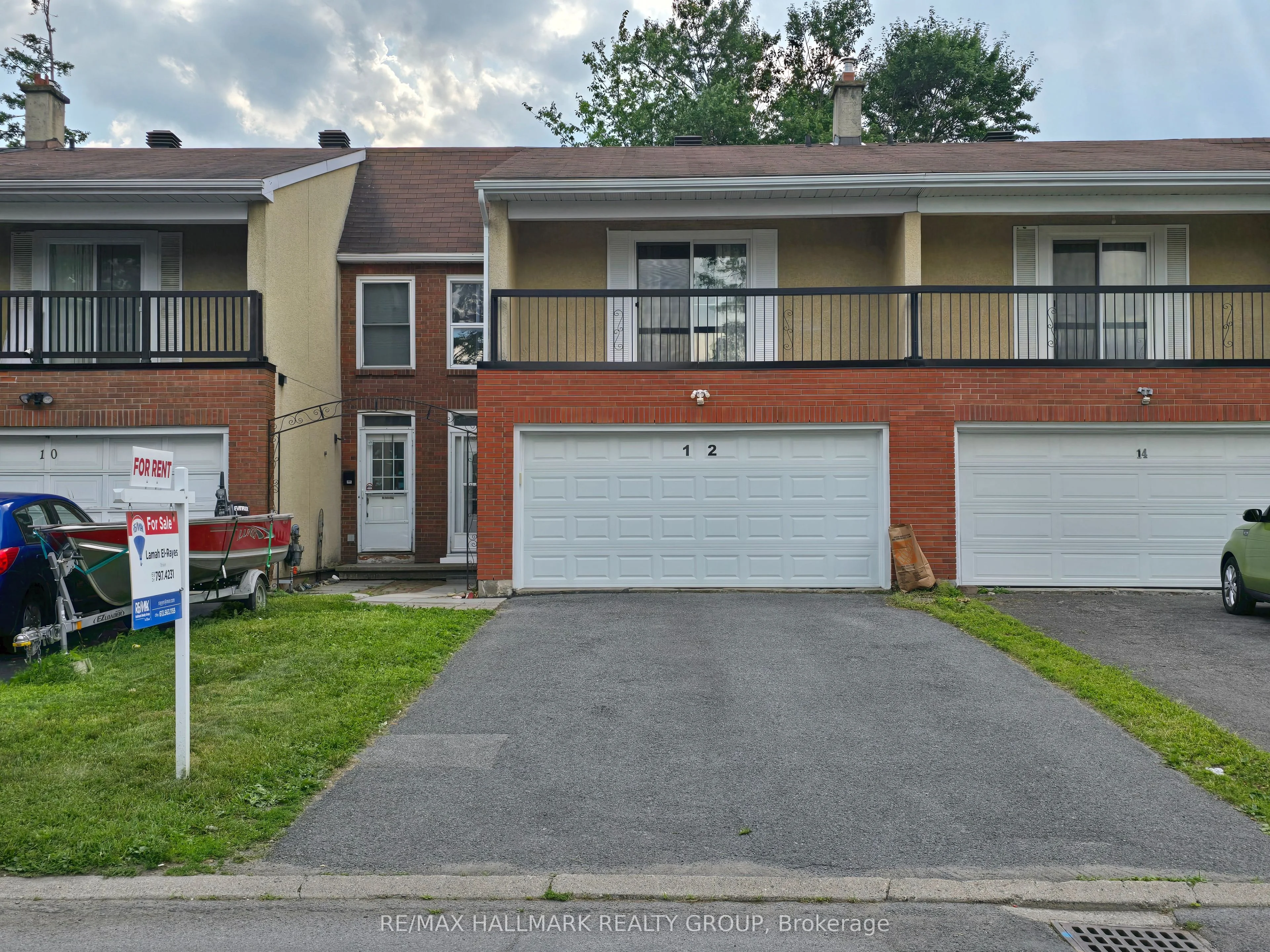 12 Tybalt Crescent, Bells Corners and South to Fallowfield, ON K2H 8J5