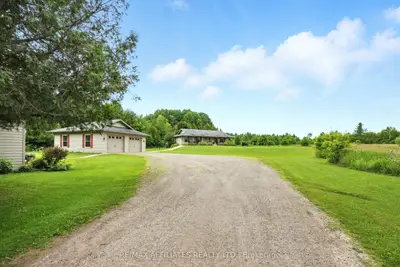 Detached in Tay Valley