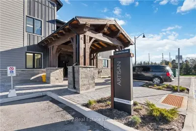 Condo Apartment in Blue Mountains