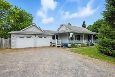 Detached in Quinte West