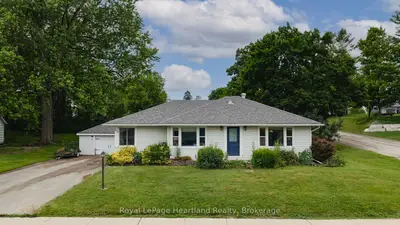 Detached in Huron-Kinloss
