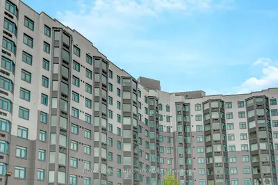 Condo Apartment in Britannia Heights - Queensway Terrace N and Area