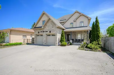 Detached in Hamilton