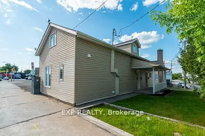 Duplex in Hawkesbury