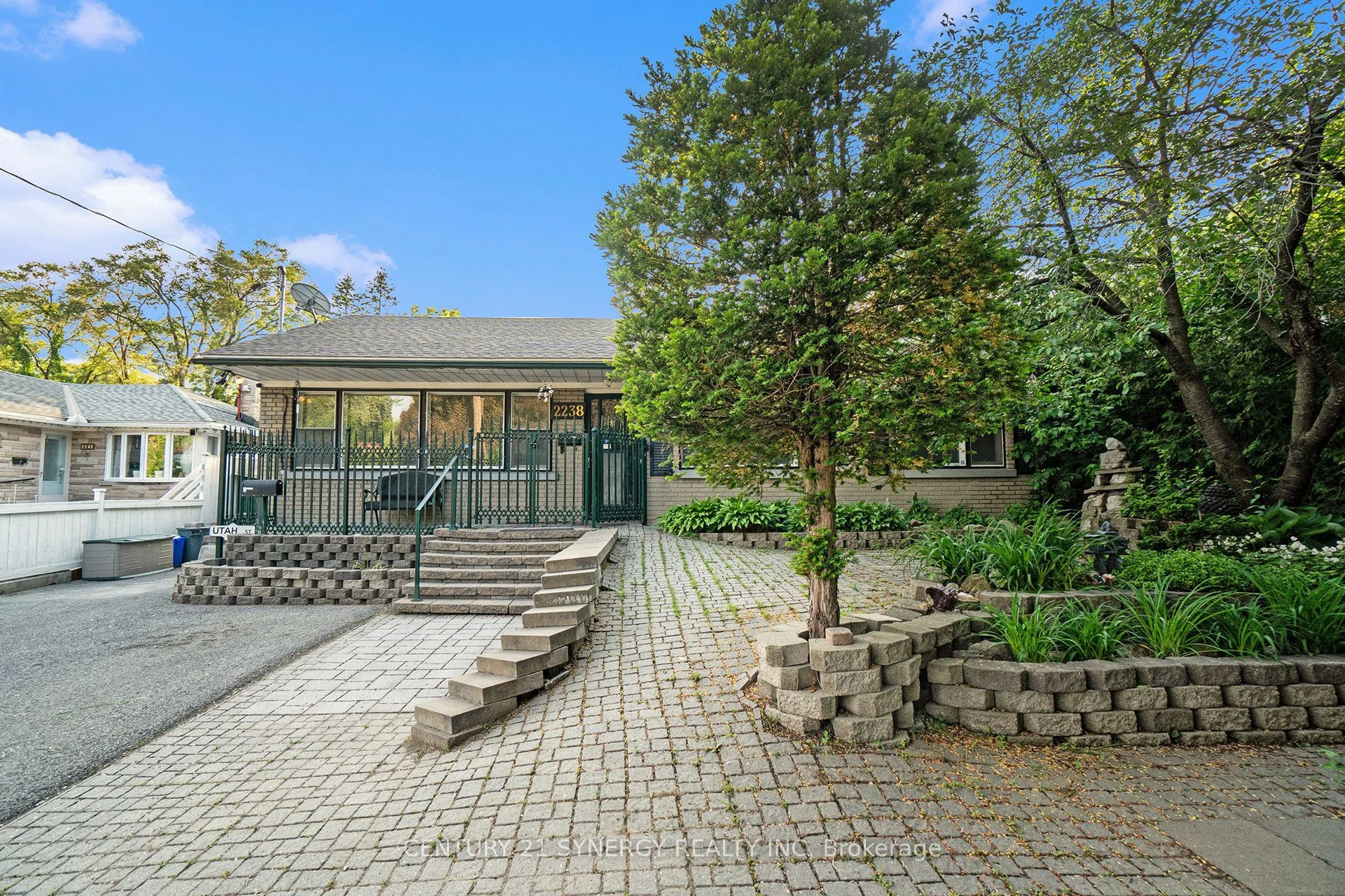 2238 Utah Street, Alta Vista and Area, ON K1H 7W8