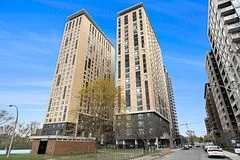 105 Champagne Avenue S, Dows Lake - Civic Hospital and Area, ON K1S 5E5