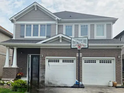 Detached in Niagara Falls