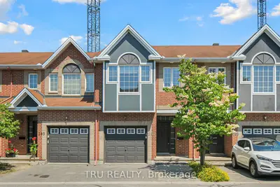 Att/Row/Townhouse in Alta Vista and Area