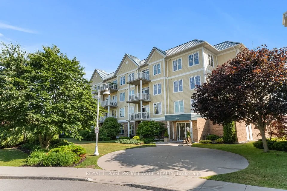 125 Third Street 407, Cobourg, ON K9A 5W9