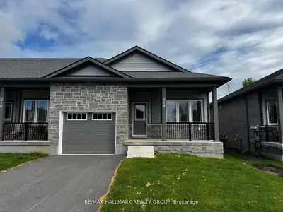 Att/Row/Townhouse in Brockville