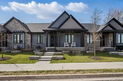 Condo Townhouse in Pelham