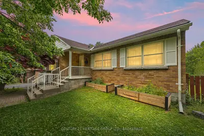 Detached in Kingston