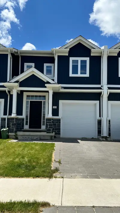 Att/Row/Townhouse in London North