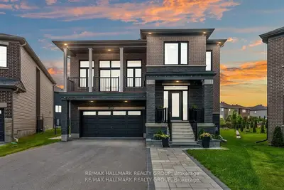Detached in Barrhaven